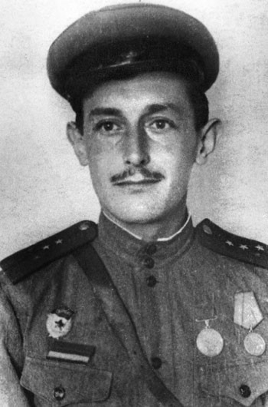 некрасов.jpg